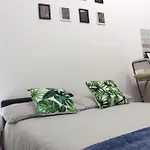 La Corte Dei Creativi Comodo E Milano